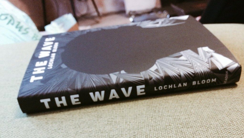 The Wave - Lochlan Bloom http://www.amazon.co.uk/The-Wave-Lochlan-Bloom/dp/0957698569